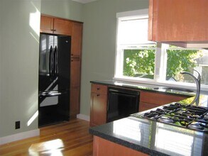133 Boston Ave, Unit 1 in Somerville, MA - Building Photo - Building Photo