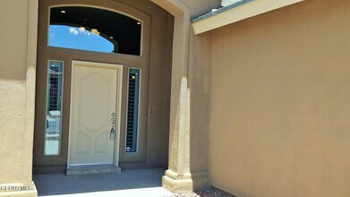 11727 Dos Palmas Dr in El Paso, TX - Building Photo - Building Photo