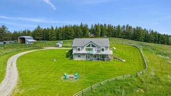 43 Prairie View Way in Kalispell, MT - Building Photo