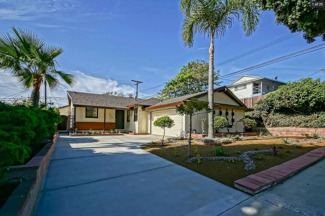5558 Emerald St in Torrance, CA - Foto de edificio