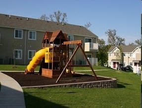 Country Ridge Residences in Branson, MO - Foto de edificio - Building Photo