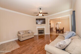 106 Kohen Luke Dr in Lafayette, LA - Foto de edificio - Building Photo