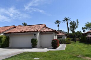 113 Vitoria Ln in Palm Desert, CA - Building Photo