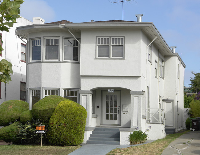 3821 Park Blvd in Oakland, CA - Building Photo - Building Photo