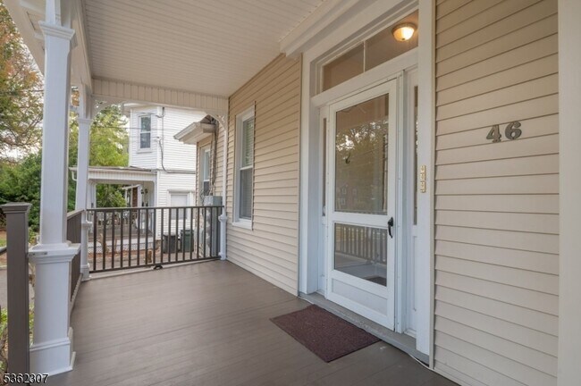 46 Franklin Pl in Summit, NJ - Foto de edificio - Building Photo