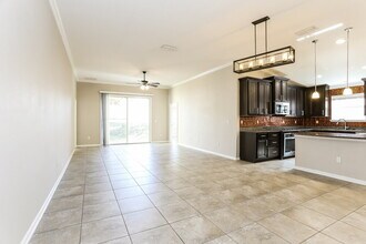 2643 Salt Lake Dr in Jacksonville, FL - Foto de edificio - Building Photo