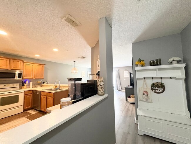 310 Freedom's Ring Dr in Winter Springs, FL - Building Photo - Building Photo