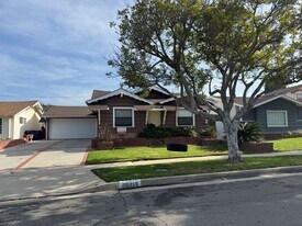 25218 Andreo Ave in Lomita, CA - Building Photo