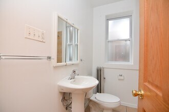 3450 W Ainslie St-Unit -3452-1 in Chicago, IL - Building Photo - Building Photo
