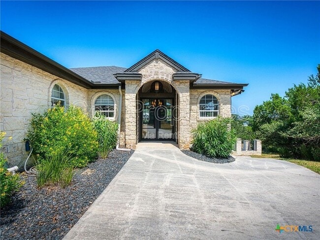 321 Village View Dr in Canyon Lake, TX - Building Photo - Building Photo