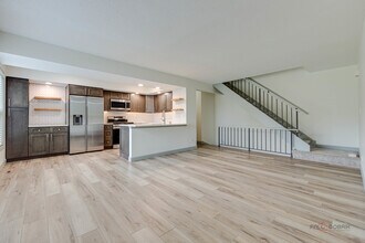 1454 Inverrary Ln in Deerfield, IL - Foto de edificio - Building Photo