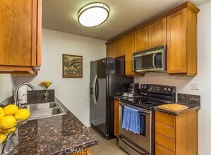 10982 Roebling Ave, Unit 340 in Los Angeles, CA - Building Photo - Building Photo