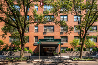 333 E 55th St in New York, NY - Foto de edificio - Building Photo