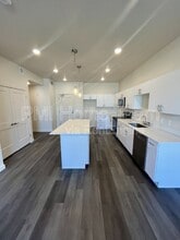 155 E 900 S in Layton, UT - Building Photo - Building Photo