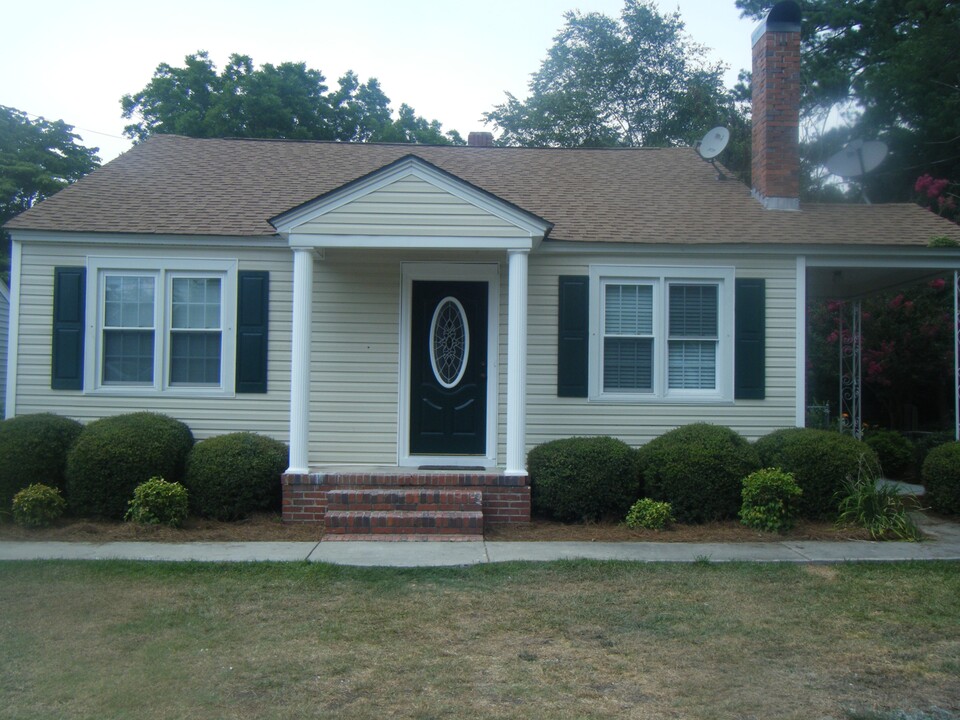 1409 Gregg Ave in Florence, SC - Building Photo