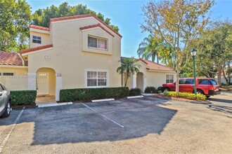 1362 Cottonwood Cir in Weston, FL - Building Photo - Building Photo