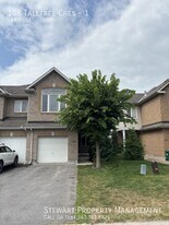 108 Talltree Crescent in Ottawa, ON - Building Photo