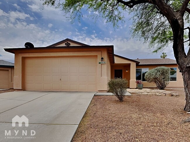 property at 8848 E Fairway Groves Dr