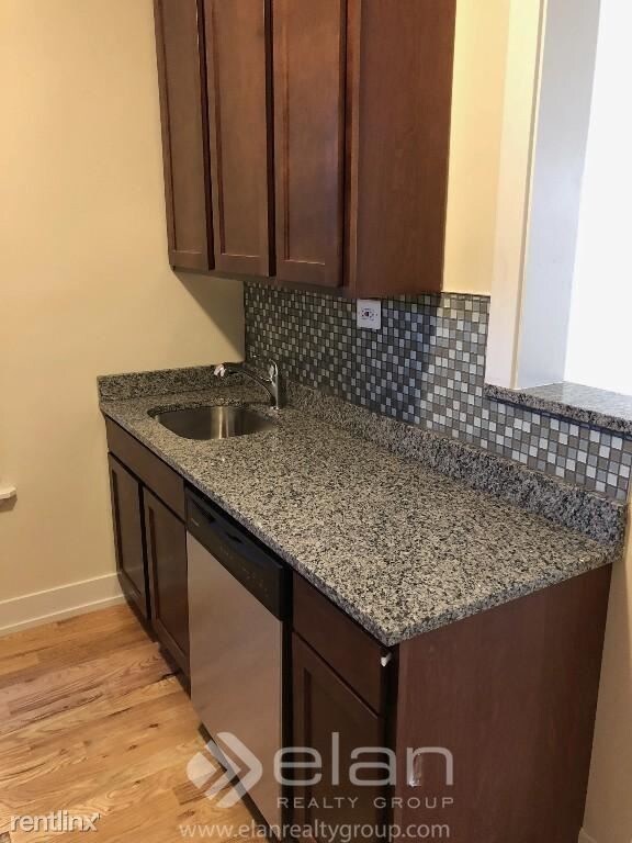 3519 N Racine Ave-Unit -Apt WGD in Chicago, IL - Building Photo - Building Photo