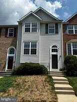 1184 Fetterbush Cir, Unit 01-0348 in Eldersburg, MD - Building Photo