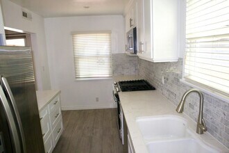 5523 134th Pl in Hawthorne, CA - Building Photo - Building Photo