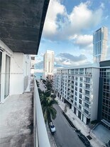 455 NE 25th St, Unit 809 in Miami, FL - Building Photo