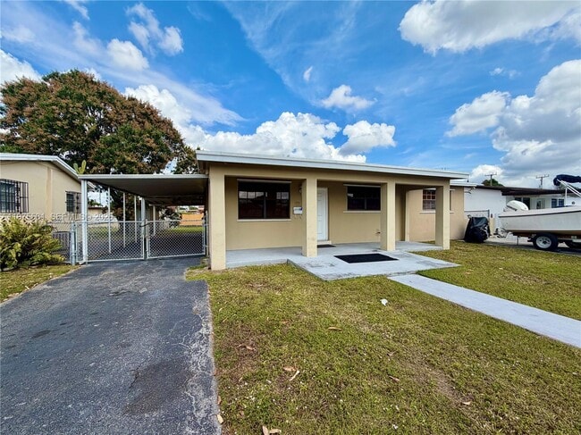 1351 W 34th St in Hialeah, FL - Building Photo - Building Photo