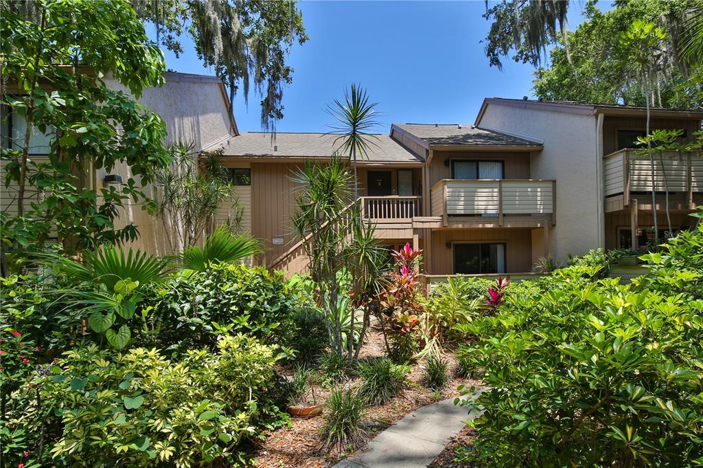 1667 Brookhouse Cir in Sarasota, FL - Building Photo