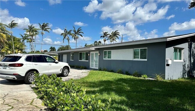 property at 1400 N Park Rd