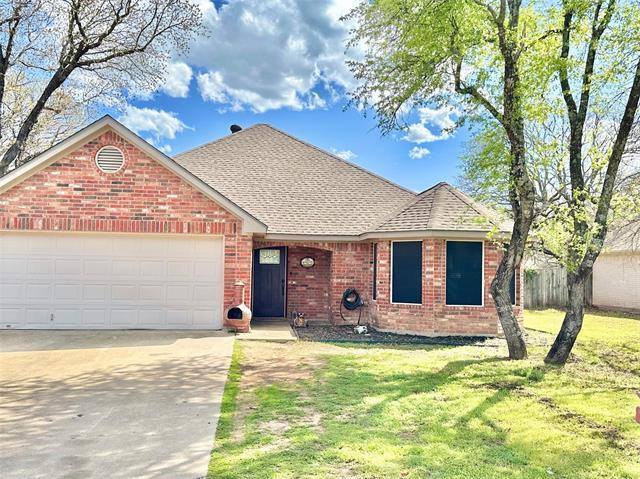 1814 Rayna Dr in Weatherford, TX - Building Photo