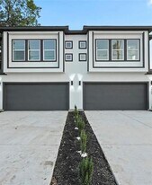 1401 Barry Ave in Dallas, TX - Building Photo