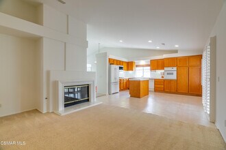 1690 Springhaven Ave in Thousand Oaks, CA - Building Photo - Building Photo