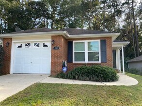 2681 Fairmount Ln, Unit 2 Bedroom 0602 in Tallahassee, FL - Building Photo - Building Photo