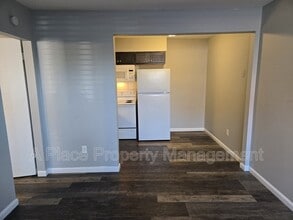 2625 S Big Bend Blvd in Maplewood, MO - Building Photo - Building Photo