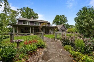 1 Orchid Ln in Asheville, NC - Building Photo - Building Photo
