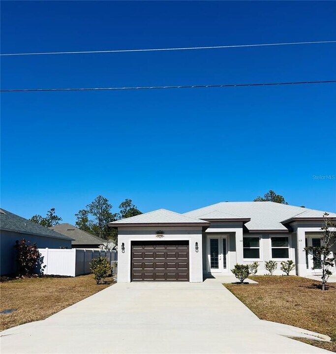 41 Pine Hurst Ln in Palm Coast, FL - Building Photo
