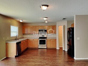 7271 Wakeview Dr in Davenport, FL - Building Photo - Building Photo