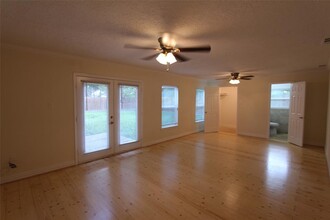 6506 Sivley St in Houston, TX - Building Photo - Building Photo