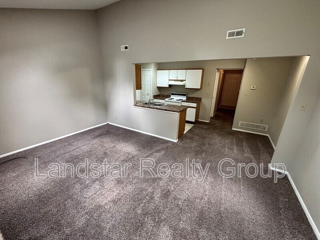 4935 Villa Fair Rd in Louisville, KY - Building Photo - Building Photo