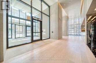 55-4255 Cooper St in Toronto, ON - Building Photo - Building Photo