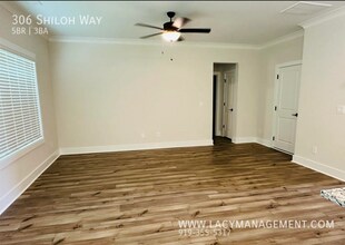 306 Shiloh Wy in Mebane, NC - Building Photo - Building Photo