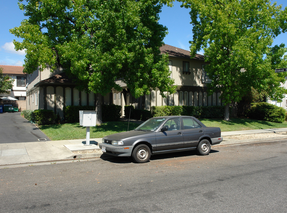 1673 Brookvale Dr in San Jose, CA - Foto de edificio