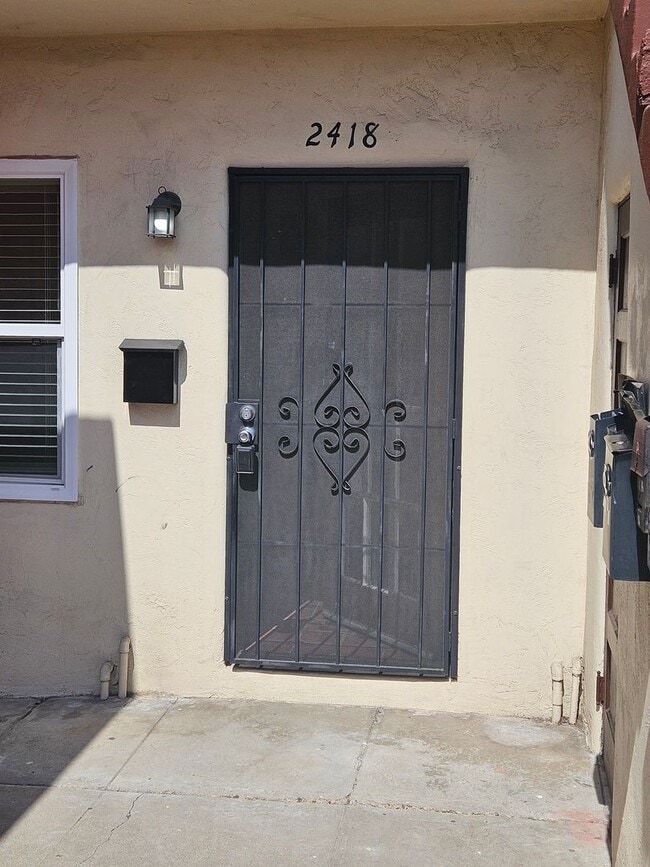 2418 E St in San Diego, CA - Building Photo - Building Photo