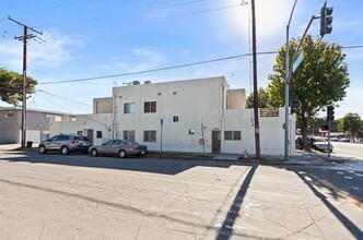 6796 N Paramount Blvd in Long Beach, CA - Building Photo - Building Photo