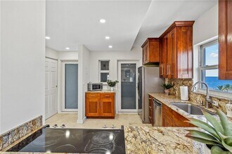 320 S Surf Rd, Unit 601 in Hollywood, FL - Building Photo - Building Photo