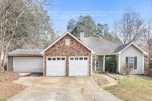 39 Harbin Dr in Dallas, GA - Building Photo