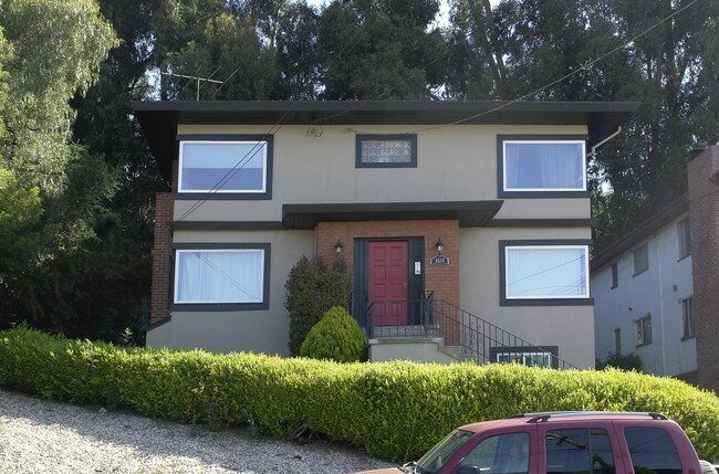 6510 Outlook Ave in Oakland, CA - Foto de edificio - Building Photo