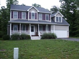 3807 E Forester Ct in Fredericksburg, VA - Building Photo