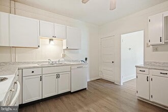 253 E Howard St in Hagerstown, MD - Building Photo - Building Photo