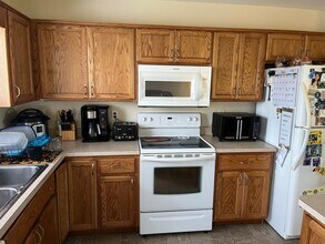 308 Brookridge Dr in Manhattan, KS - Building Photo - Building Photo
